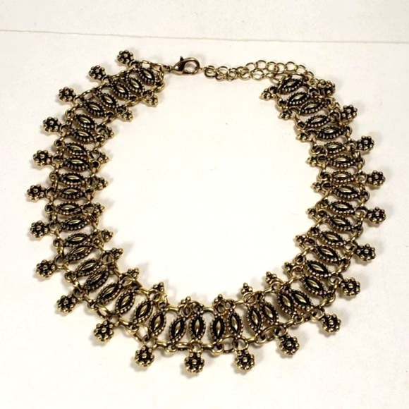 Statement Necklace – Antique Gold Filigree Choker Boho Festival Vintage-Inspired - Picture 5 of 10
